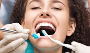 teeth cleaning in Lincoln Park